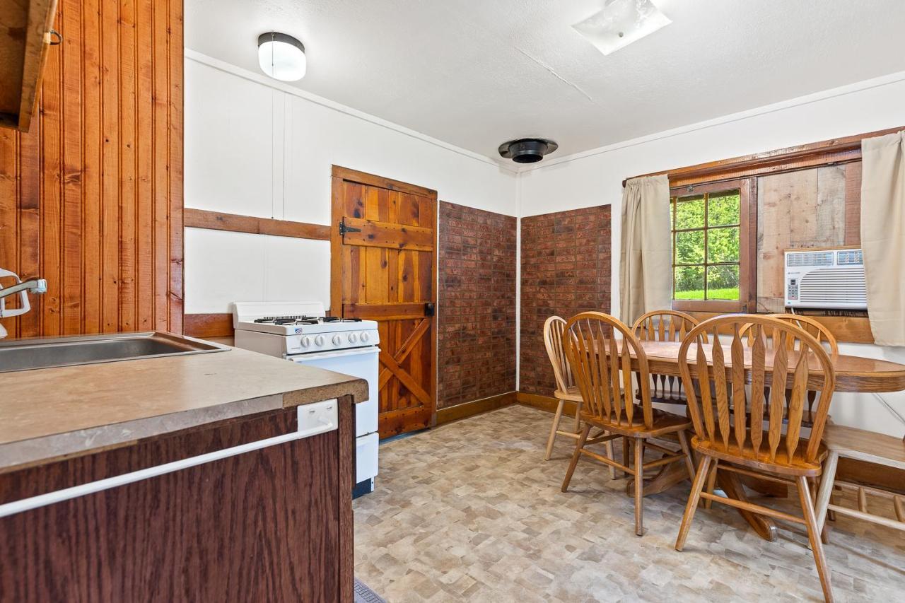 Harney Camp Cabins Hill City Bagian luar foto