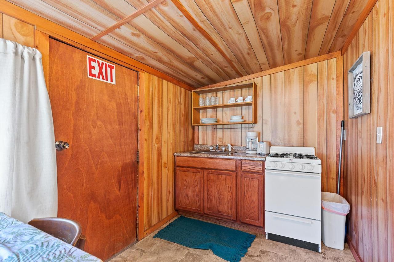 Harney Camp Cabins Hill City Bagian luar foto
