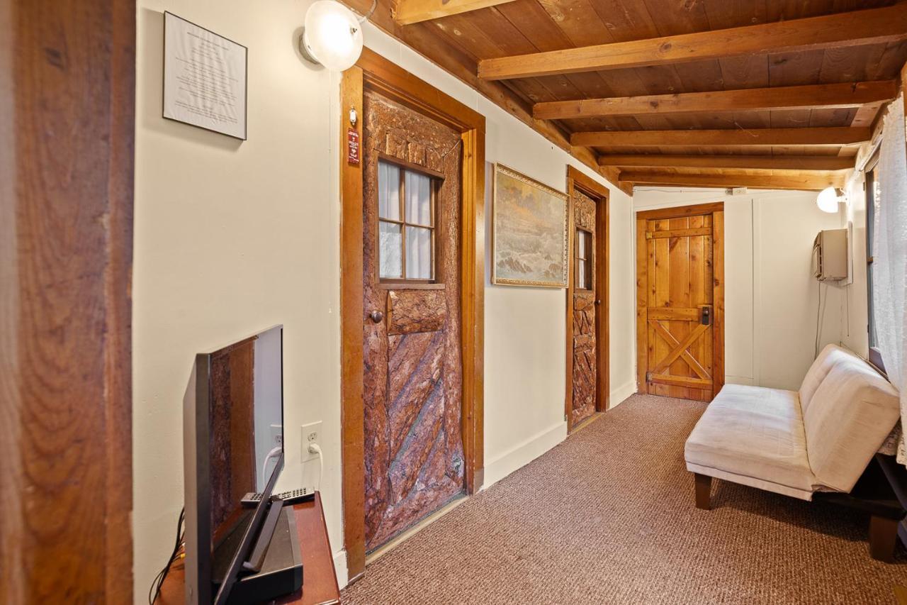 Harney Camp Cabins Hill City Bagian luar foto