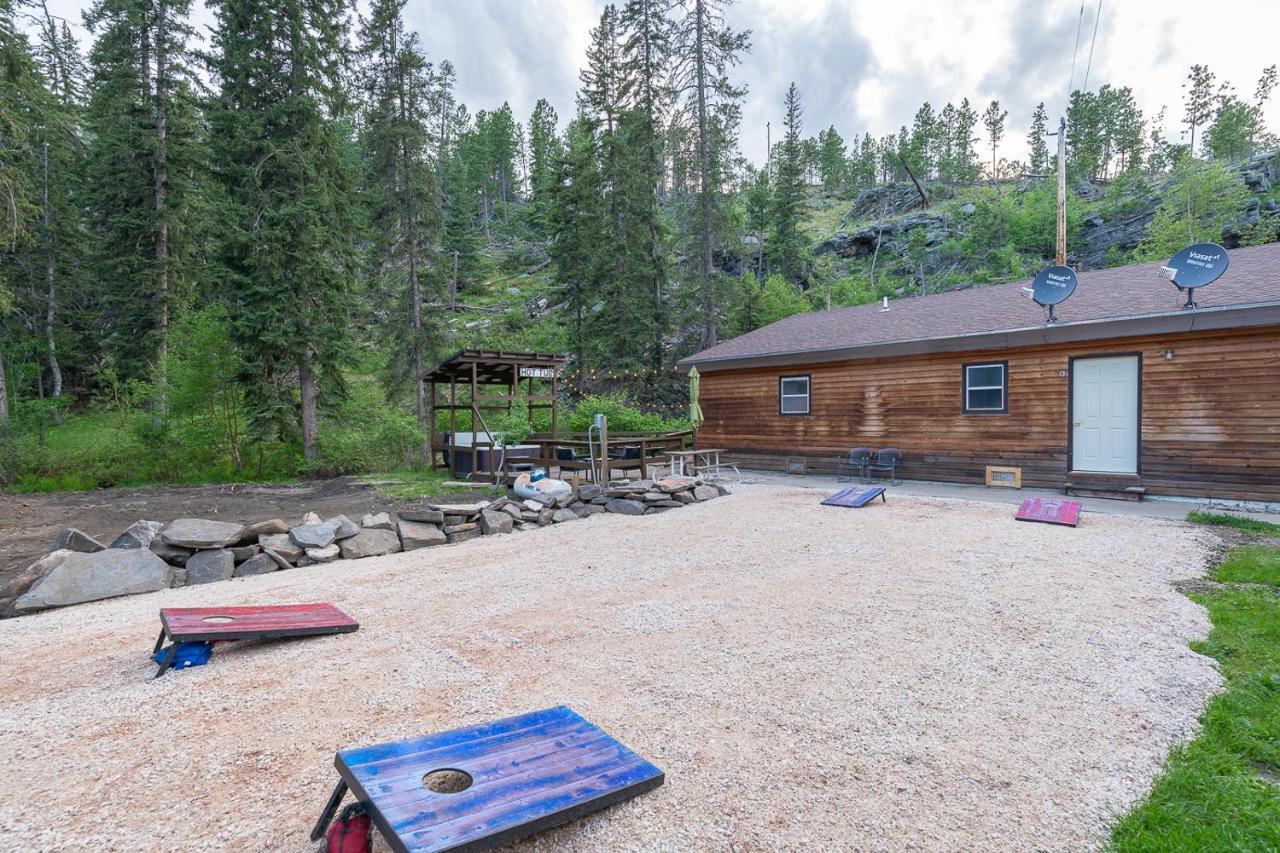 Harney Camp Cabins Hill City Bagian luar foto