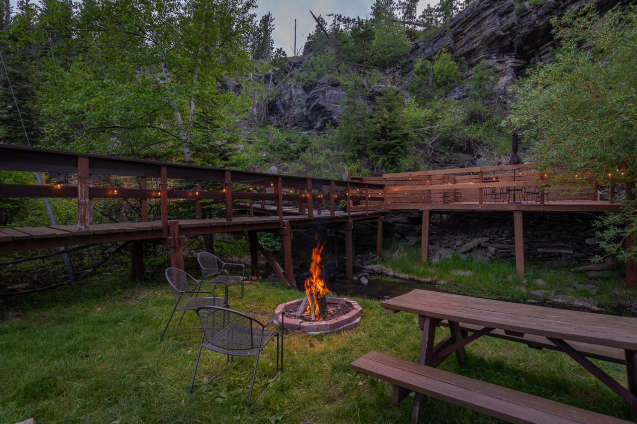Harney Camp Cabins Hill City Bagian luar foto
