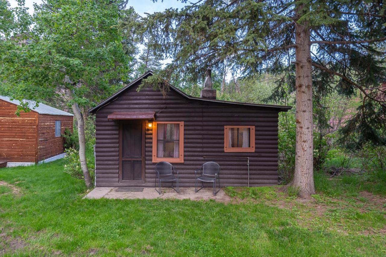 Harney Camp Cabins Hill City Bagian luar foto